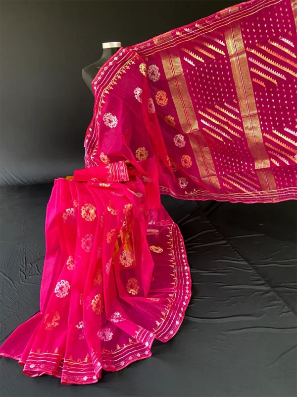 Magenta Jamdani Saree- Handwoven 84 Count Half-Silk