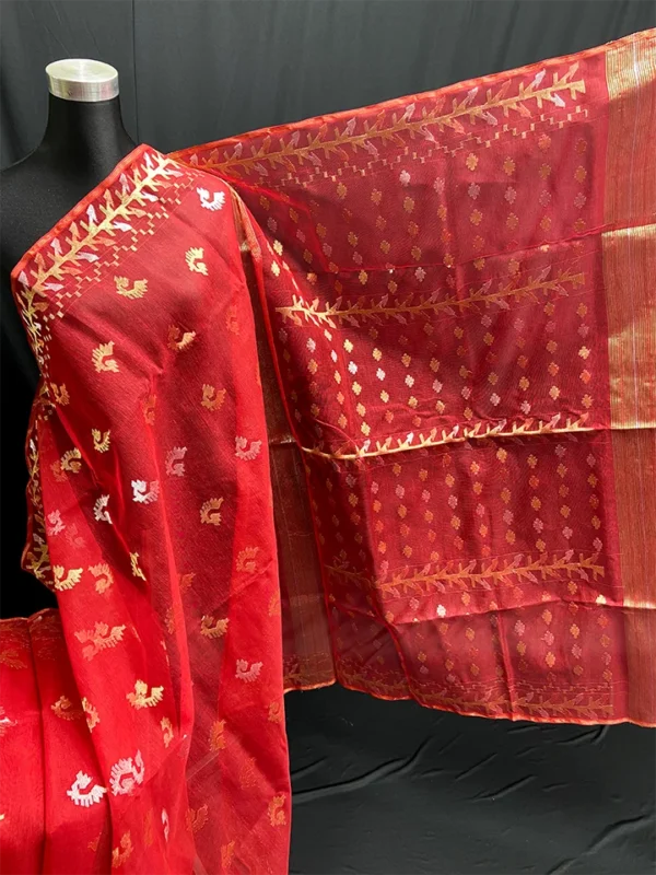 Cherry Half-Silk Jamdani Saree: Handcrafted 80-Count Half-Silk