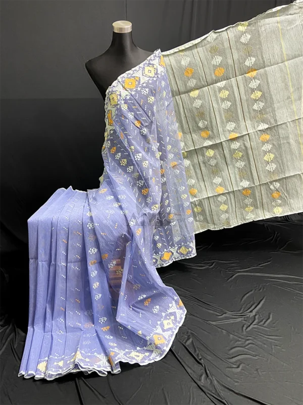 Cloud Gray Half-Silk Jamdani Saree: Handwoven 80 Count