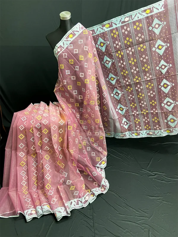 Flamingo Pink Half-Silk Jamdani Saree: Handcrafted 84 Count