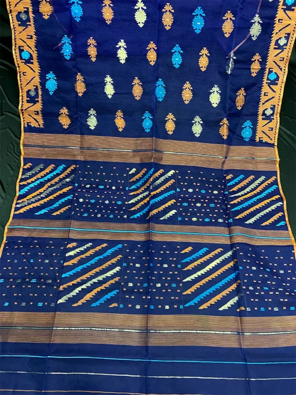 Royal Blue Half-Silk Jamdani Saree: Handwoven 80-Count